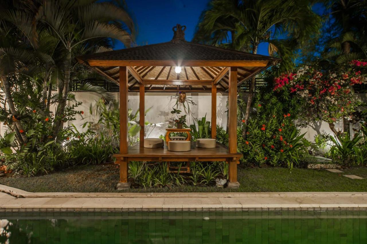 Coco Poco Villa Seminyak Ngoại thất bức ảnh